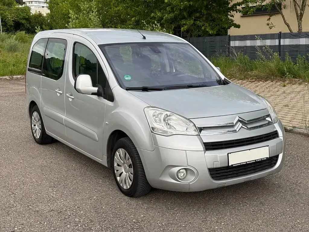 Gebraucht Citroën Berlingo 109 PS (80 kW) 2009 Silber Van / Kleinbus