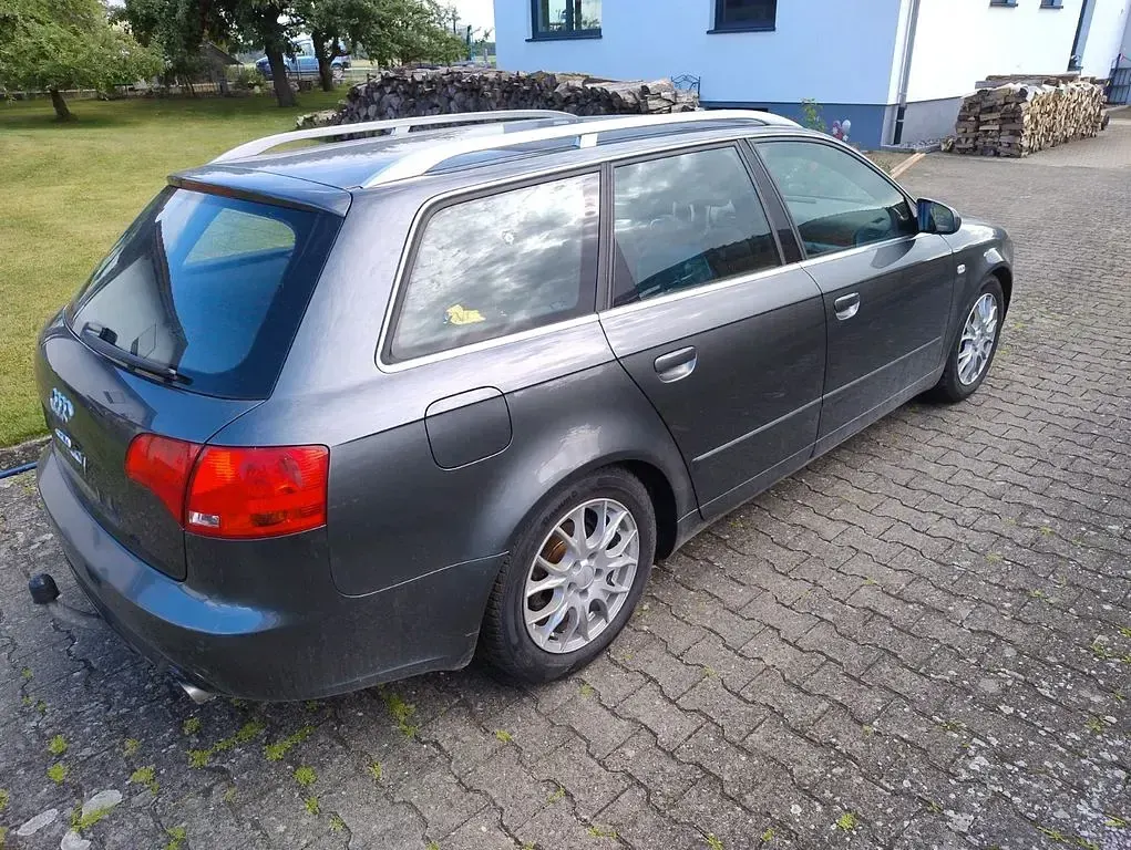 Gebraucht Audi A4 Ambiente 160 PS (117 kW) 2008 Grau Kombi