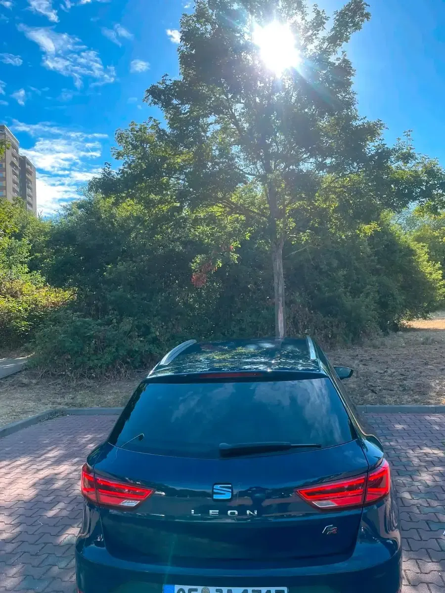 Gebraucht Seat Leon 150 PS (110 kW) 2017 Blau Kombi
