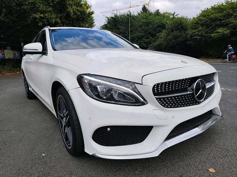 Gebraucht Mercedes C220 170 PS (125 kW) 2018 Weiß Kombi