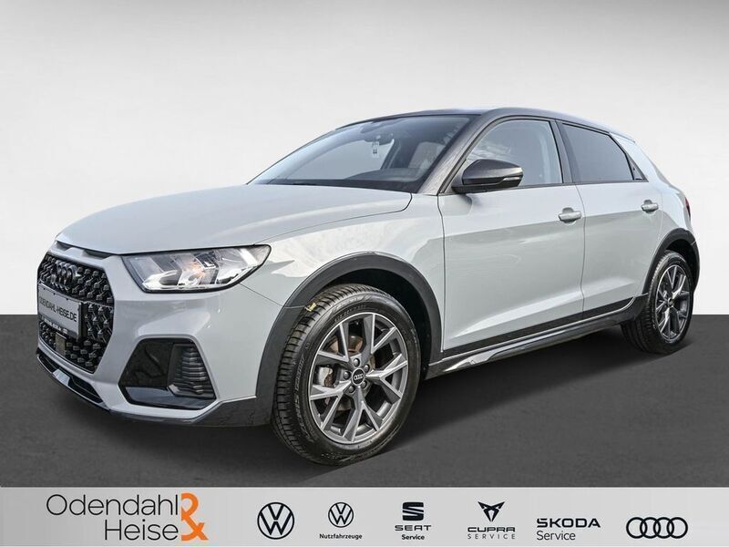 Polsterfarbe: schwarz Gebraucht 2022 Audi A1 Comfort Kleinwagen | 20.750 € (Fairer Preis) - Bild 1/4