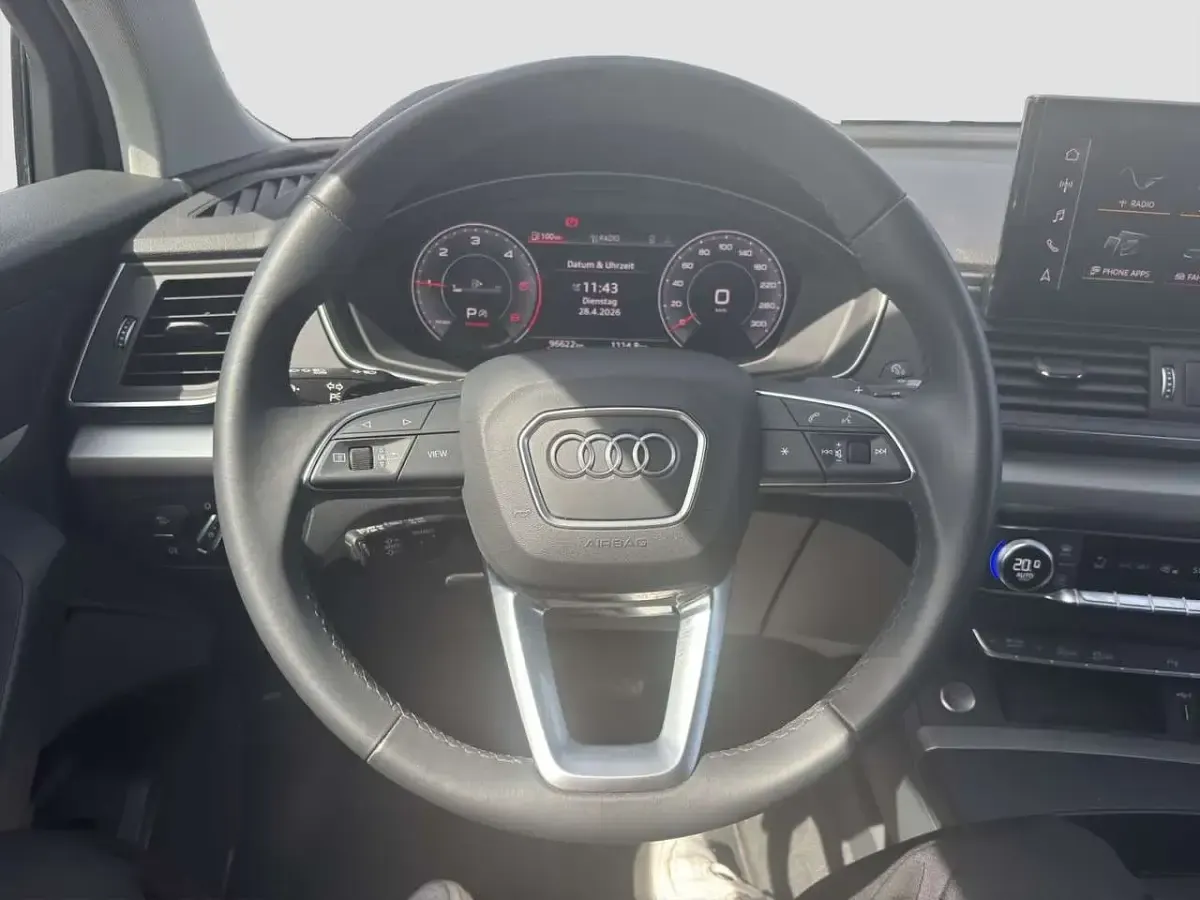Gebraucht Audi Q5 Sport 204 PS (150 kW) 2023 Navarrablau metallic SUV