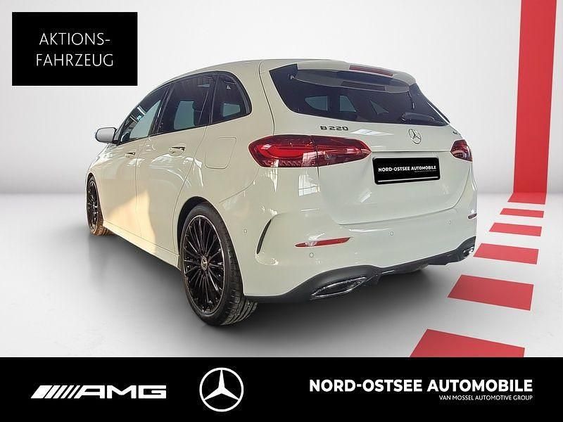 Gebraucht Mercedes B220 AMG 190 PS (139 kW) 2026 Unilack polarweiß Van / Kleinbus