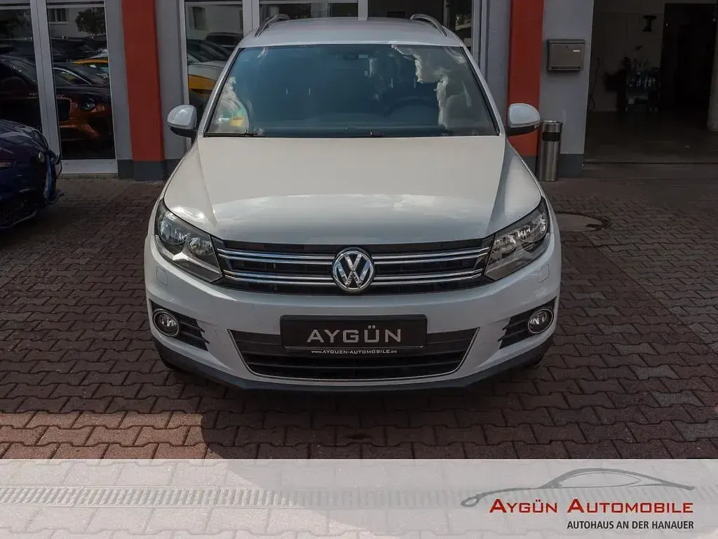 Gebraucht VW Tiguan LOUNGE 160 PS (117 kW) 2015 Weiß SUV