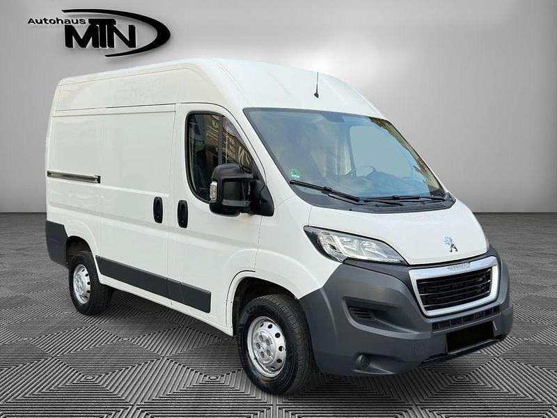 Weiß Gebraucht 2016 Peugeot Boxer Van | 14.990 € (Fairer Preis) - Bild 1/4