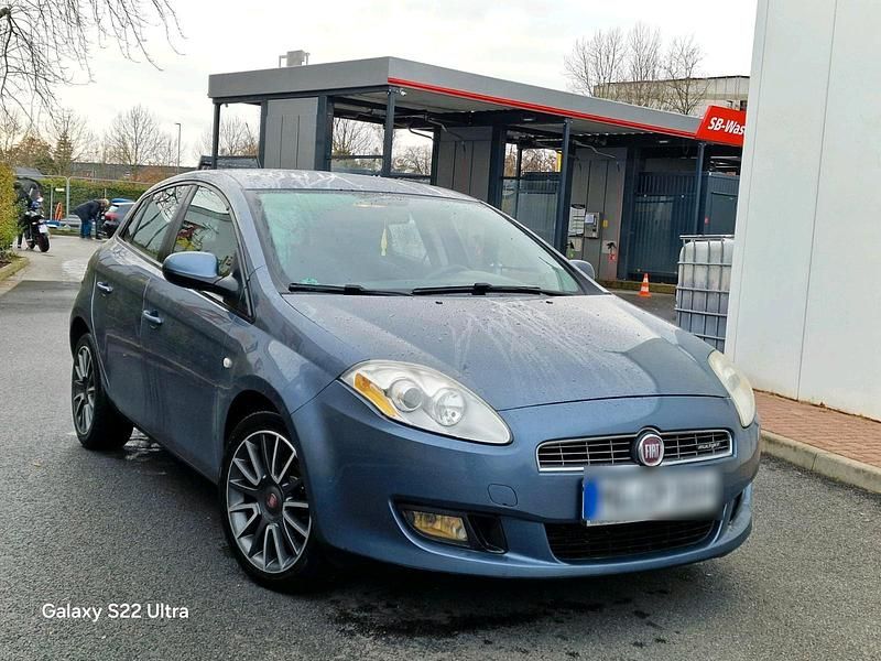 Blau Gebraucht 2007 Fiat Bravo Kleinwagen | 2.250 € (Fairer Preis) - Bild 1/4