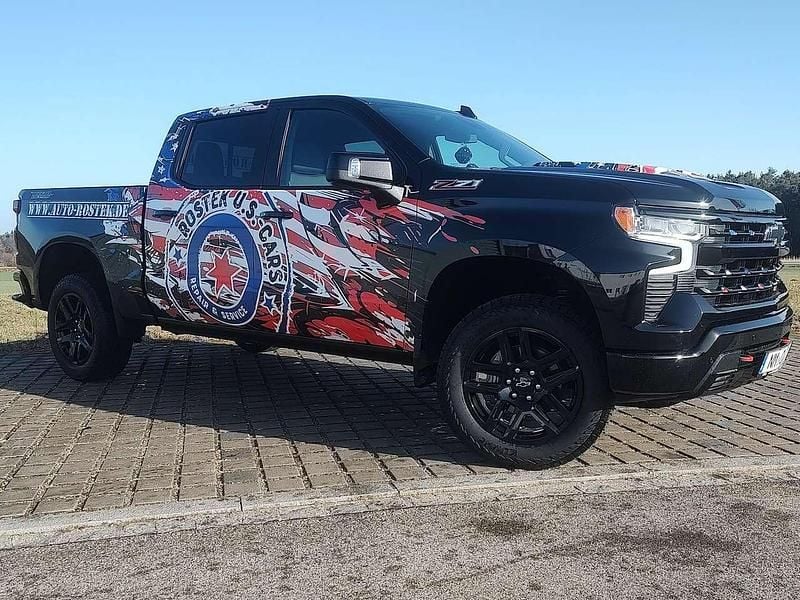 Neu Chevrolet Silverado 426 PS (313 kW) 2026 Schwarz SUV