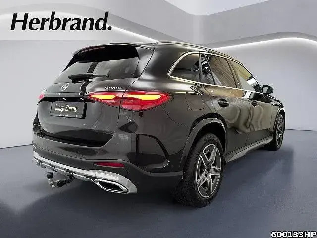 Gebraucht Mercedes GLC300e AMG 333 PS (244 kW) 2025 Metalliclack obsidianschwarz SUV