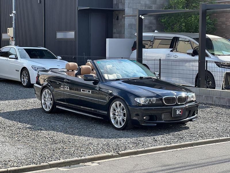 Schwarz Gebraucht 2005 BMW 330 Cabriolet Performance Cabrio | 17.599 € (Etwas zu teuer) - Bild 1/4