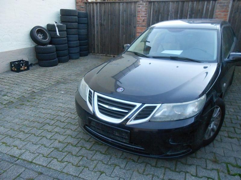 Schwarz Gebraucht 2009 Saab 9-3 Linear Kombi | 2.519 € (Superpreis) - Bild 1/4