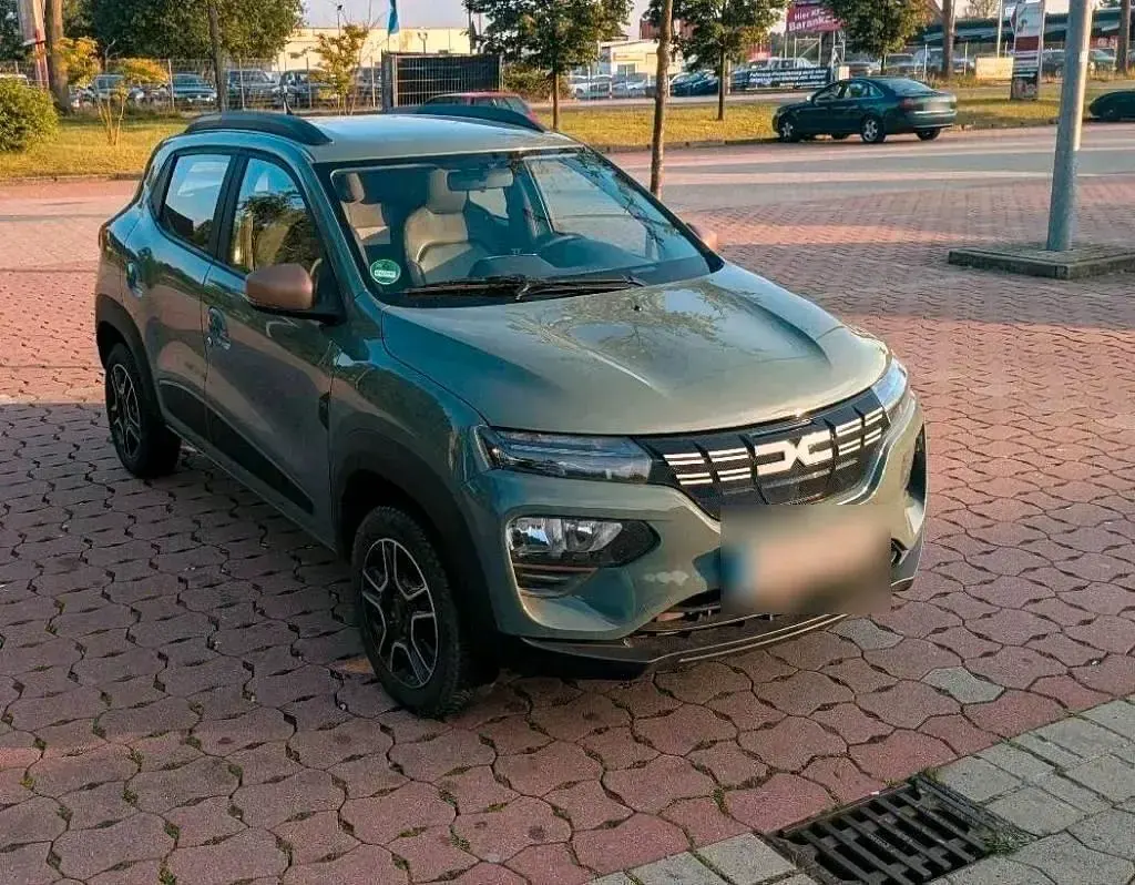 Gebraucht Dacia Spring Extreme 47 kW (65 PS) 2024 Grün Kleinwagen