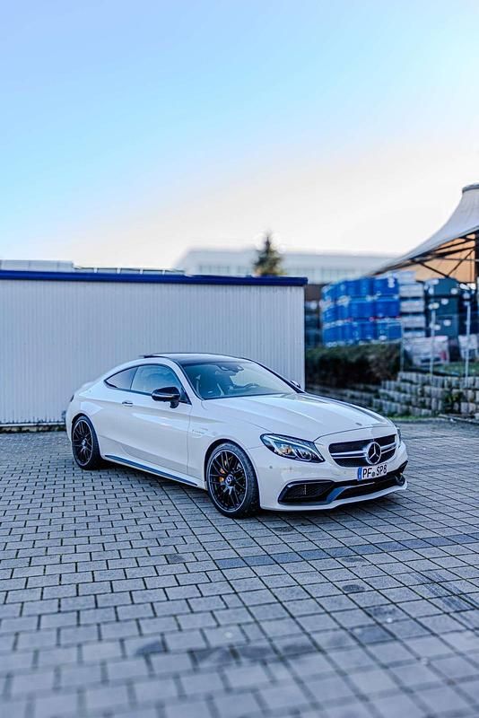 Weiß Gebraucht 2018 Mercedes C63S AMG Coupé | 69.500 € (Fairer Preis) - Bild 1/4