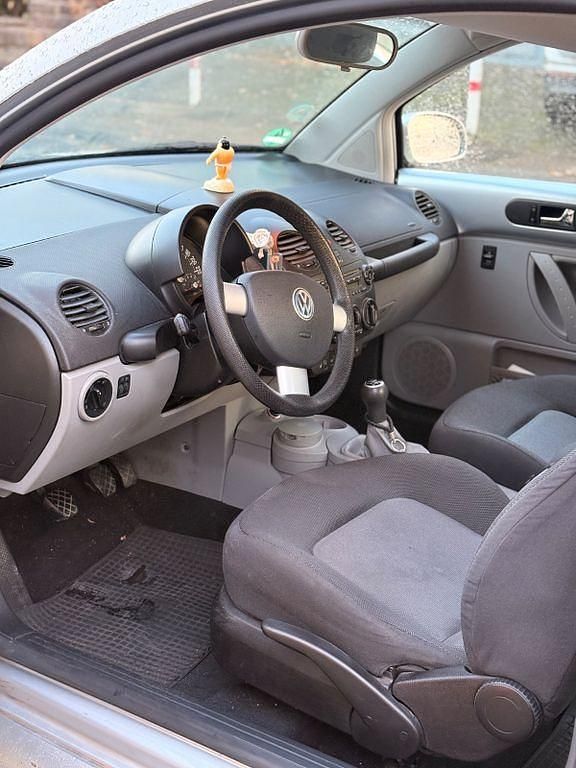Gebraucht VW New Beetle 102 PS (75 kW) 2006 Silber Kleinwagen