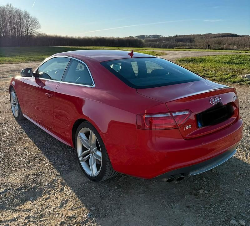 Gebraucht Audi S5 Basis 354 PS (260 kW) 2008 Rot Coupé