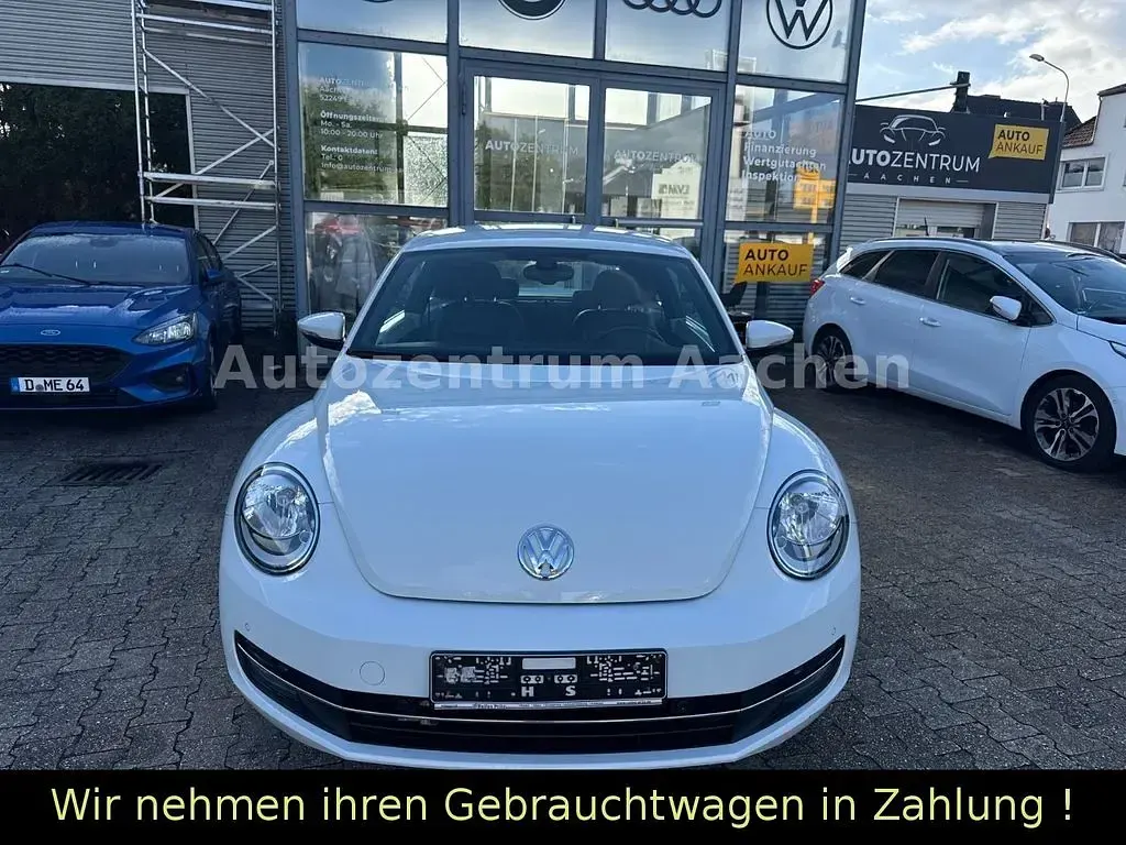 Gebraucht VW Beetle Design 105 PS (77 kW) 2015 Weiß Kleinwagen