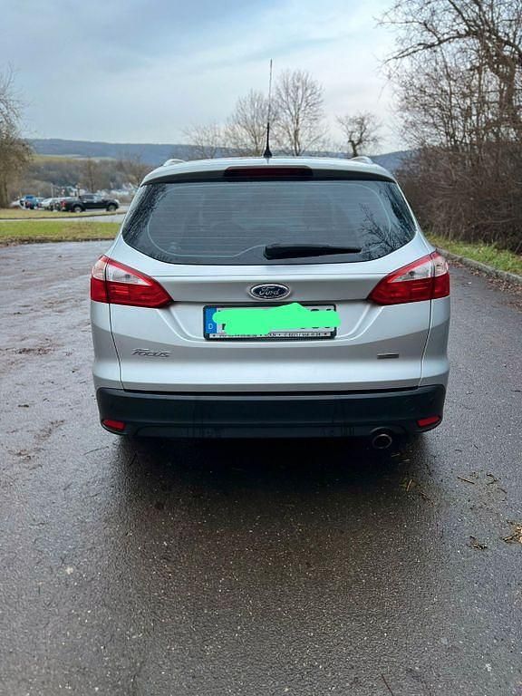 Gebraucht Ford Focus Titanium 150 PS (110 kW) 2012 Grau Kombi
