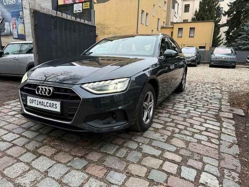 Gebraucht Audi A4 Business 163 PS (119 kW) 2020 Grau Kombi