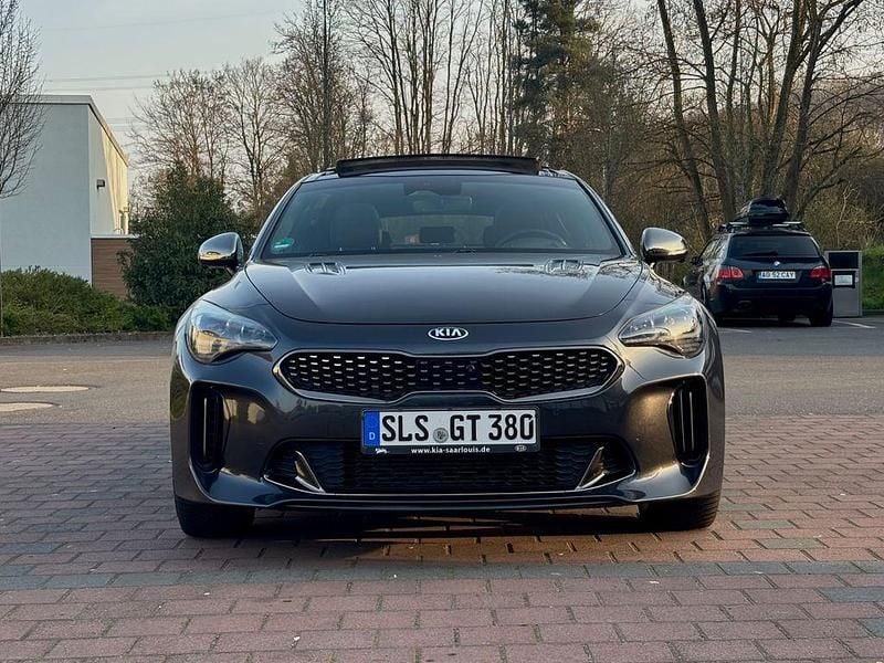 Gebraucht Kia Stinger GT 366 PS (269 kW) 2021 Grau Kleinwagen