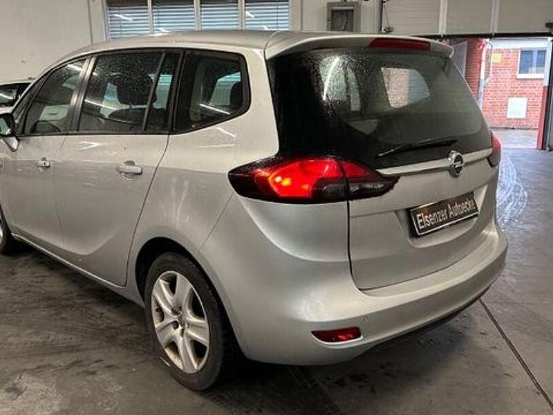 Gebraucht Opel Zafira Tourer Edition 160 PS (117 kW) 2016 Silber Van / Kleinbus