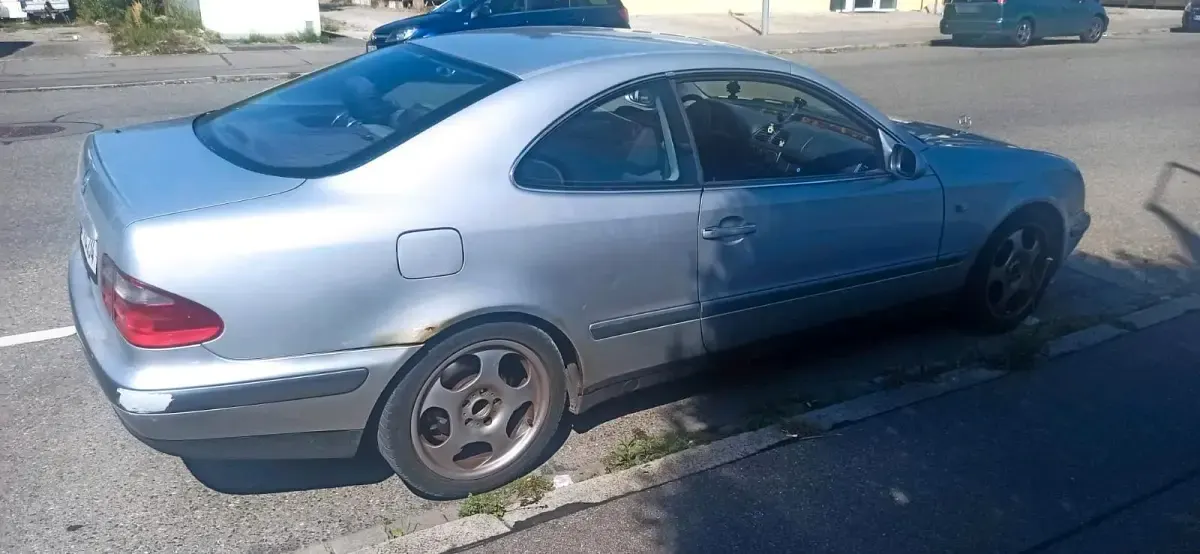 Gebraucht Mercedes CLK200 136 PS (100 kW) 1999 Grau Coupé