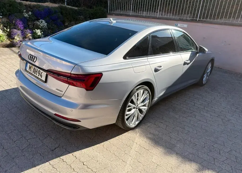 Używany Audi A6 S-Line 286 KM (210 kW) 2018 Srebrny Sedan/Limuzyna