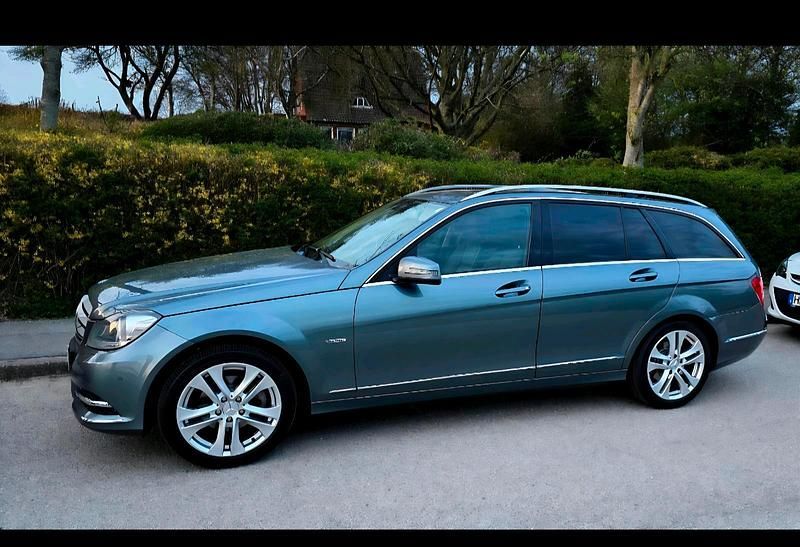 Gebraucht Mercedes 180 156 PS (114 kW) 2011 Grau Limousine