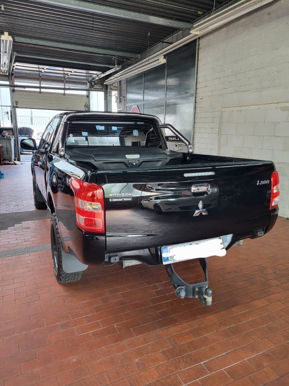 Schwarz Gebraucht 2018 Mitsubishi L200 Top Abholung | 23.900 € (Fairer Preis) - Bild 1/4