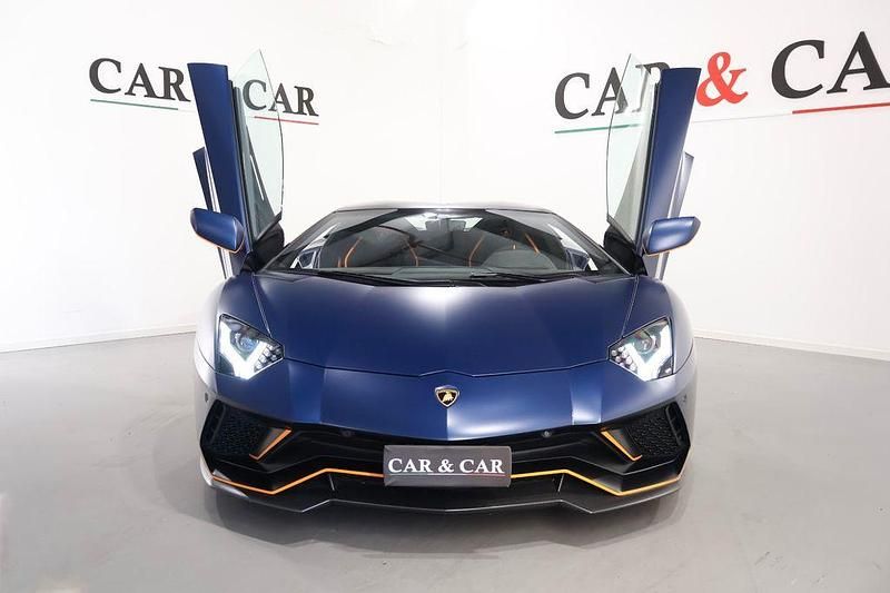 Usata Lamborghini Aventador 780 CV (573 kW) 2022 Blu Cabrio