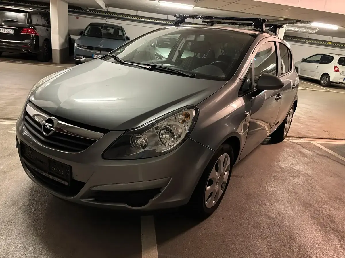 Używany Opel Corsa 75 KM (55 kW) 2011 Szary Hatchback