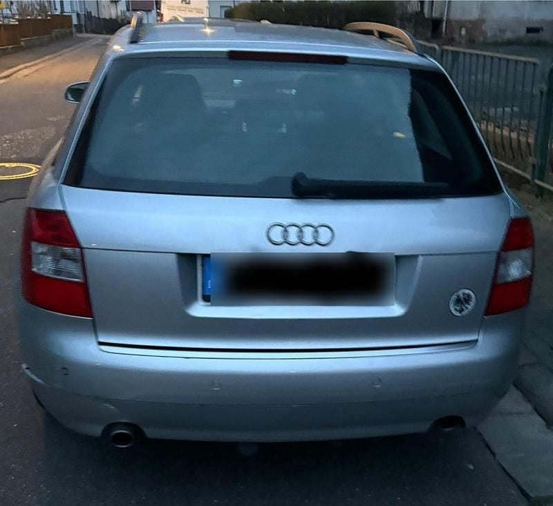 Gebraucht Audi A4 163 PS (119 kW) 2003 Grau Kombi
