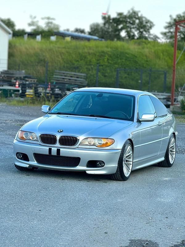 Gebraucht BMW 325 191 PS (140 kW) 2003 Silber Limousine