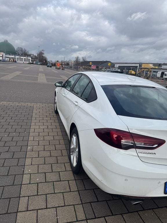 Gebraucht Opel Insignia Business Edition 170 PS (125 kW) 2017 Weiß Limousine