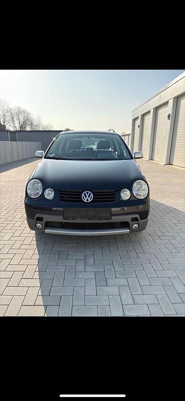 Schwarz Gebraucht 2004 VW Polo Cross Kleinwagen | 3.850 € (Etwas zu teuer) - Bild 1/4