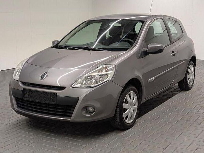 Grau cassiopee Gebraucht 2013 Renault Clio IV Collection Kleinwagen | 6.480 € (Etwas zu teuer) - Bild 1/4