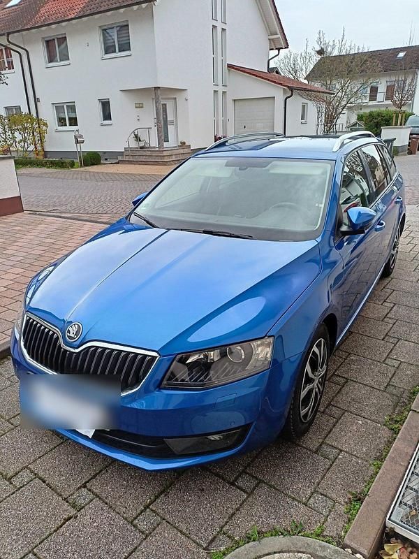 Blau Gebraucht 2013 Skoda Octavia Kombi | 9.900 € (Fairer Preis) - Bild 1/4