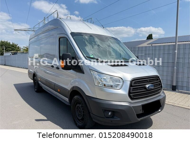 Weiß Gebraucht 2017 Ford Transit Trend Van / Kleinbus | 10.390 € (Superpreis) - Bild 1/4