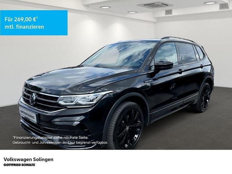 Schwarz Gebraucht 2022 VW Tiguan Allspace R-line SUV | 37.950 € (Etwas zu teuer) - Bild 1/4