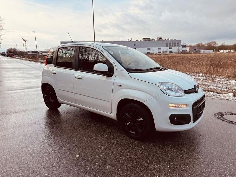 Gebraucht Fiat Panda Lounge 86 PS (63 kW) 2017 Weiß Kleinwagen