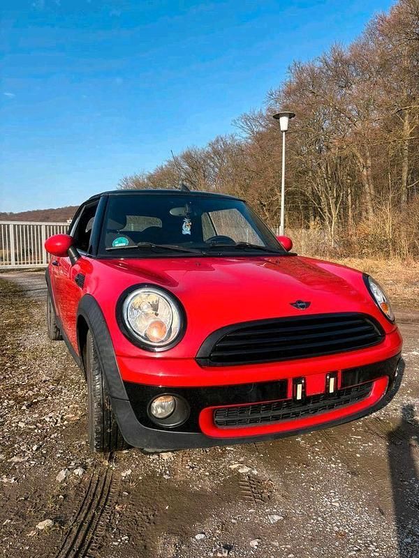 Usata Mini Cooper Cabriolet 120 CV (88 kW) 2010 Rosso Cabrio