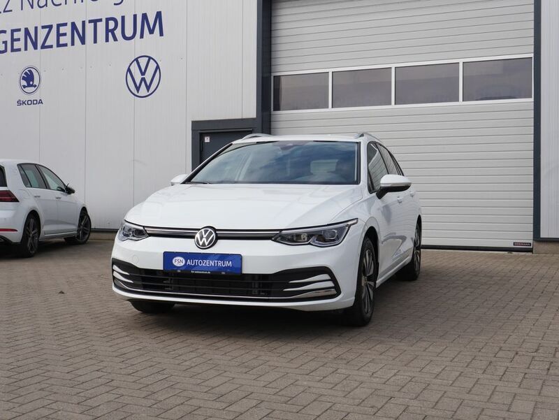 Gebraucht VW Golf VIII Move 150 PS (110 kW) 2024 Weiß Kombi