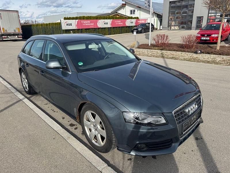 Gebraucht Audi A4 Ambition 143 PS (105 kW) 2008 Grau Kombi