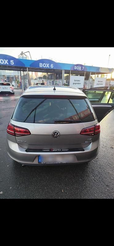 Gebraucht VW Golf VII 110 PS (80 kW) 2015 Silber Kleinwagen