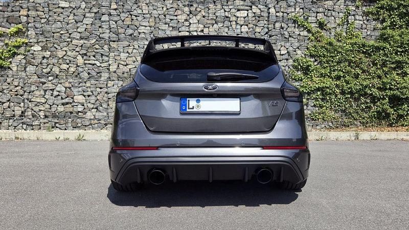 Gebraucht Ford Focus Sport 420 PS (308 kW) 2018 Grau Limousine