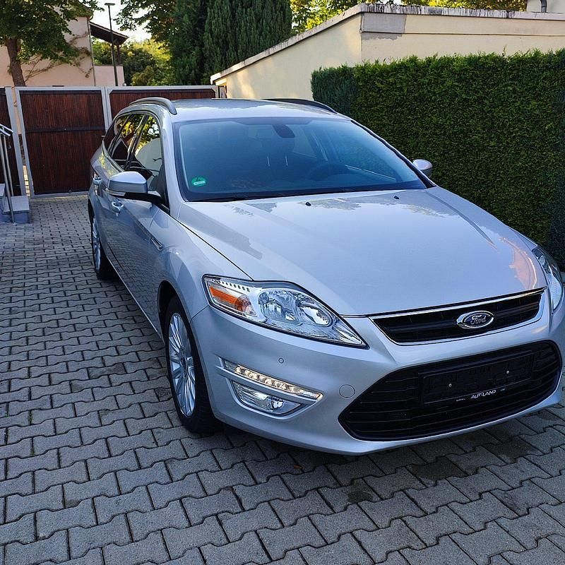 Silber Gebraucht 2015 Ford Mondeo Kombi | 7.900 € (Guter Preis) - Bild 1/4