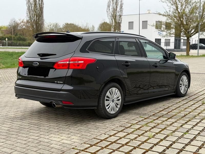 Usado Ford Focus 150 HP (110 kW) 2018 Preto Carrinha