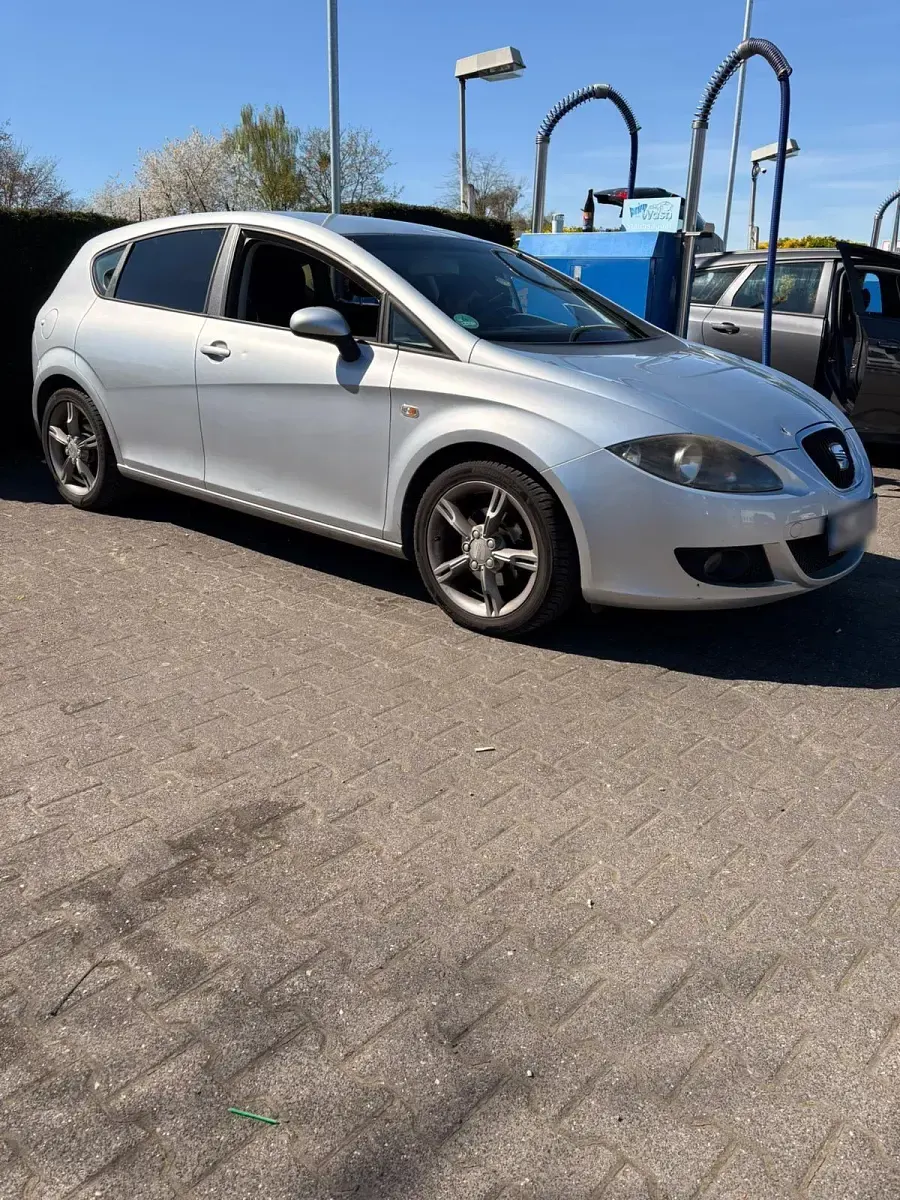 Gebraucht Seat Leon 102 PS (75 kW) 2008 Silber Kleinwagen