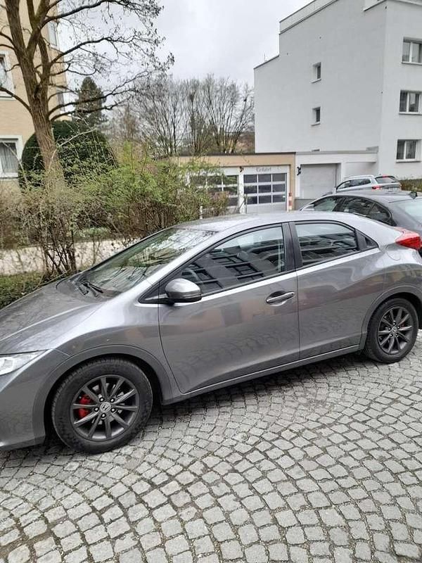 Gebraucht Honda Civic Executive 141 PS (103 kW) 2013 Limousine