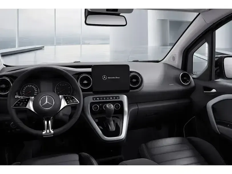 Gebraucht Mercedes T180 Progressive 116 PS (85 kW) 2024 Schwarz Van / Kleinbus