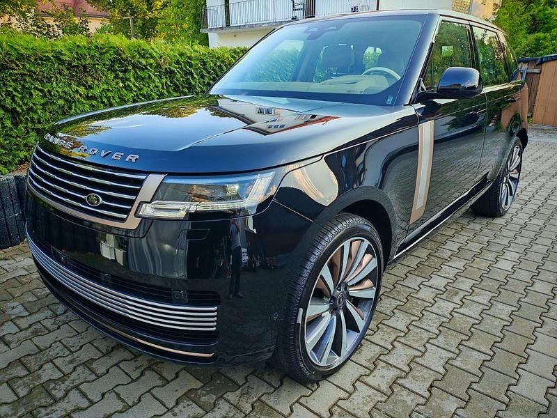Schwarz Neu 2025 Land Rover Range Rover SUV | 252.280 € (Fairer Preis) - Bild 1/4