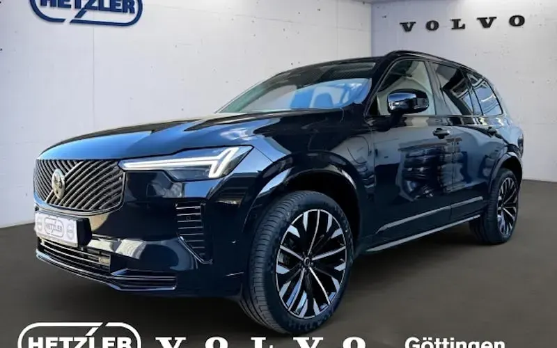 Neu Volvo XC90 Plus 455 PS (334 kW) 2025 Schwarz SUV